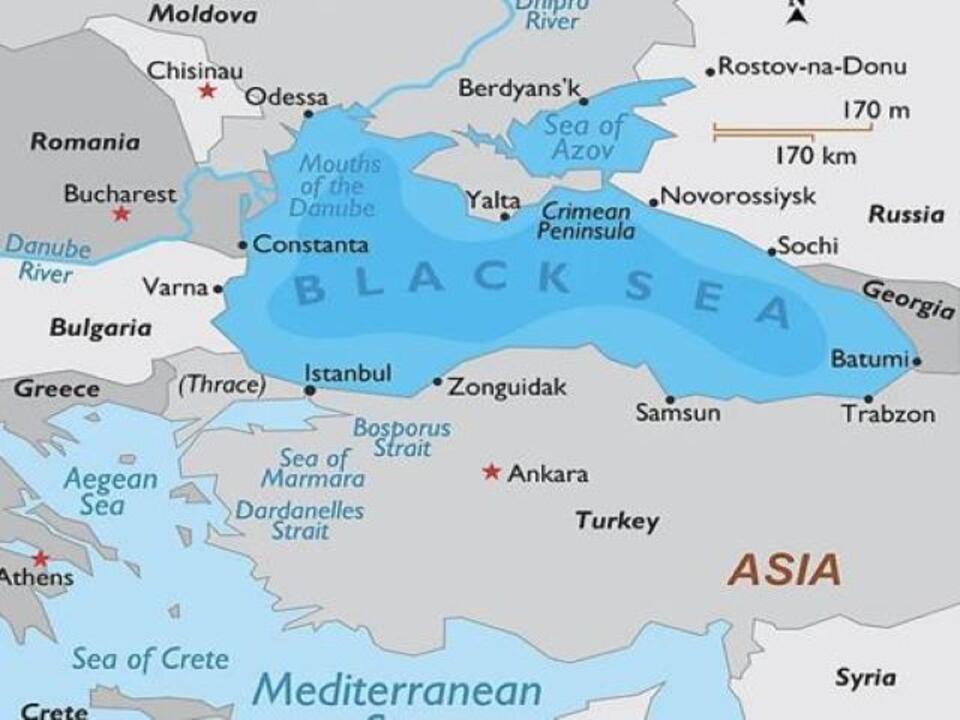 More than 100 Russian yachts already seized; others head to Crimea