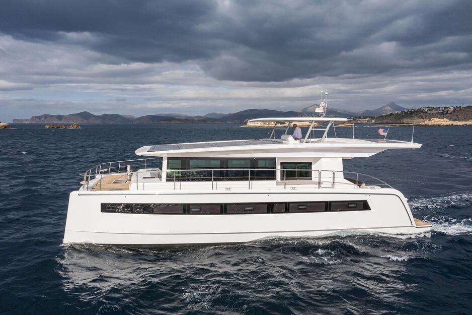 SILENT-YACHTS brings SILENT 60 with kite wing and a first ever SILENT Tender to the Cannes Yachting Festival